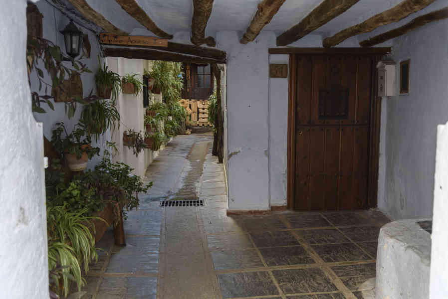 Granada - la Alpujarra 051 - Lanjarón.jpg